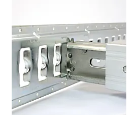 Raíles universales y accesorios Decking beam para raíles - 2336mm-2616mm - 1T (Aluminio) Raíles universales y accesorios Decking beam para raíles - 2336mm-2616mm - 1T (Aluminio)